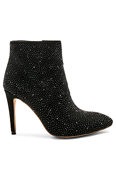 БОТИЛЬОНЫ НА КАБЛУКЕ AURORA by the way. $40 