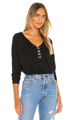 ФУТБОЛКА Chaser $77 