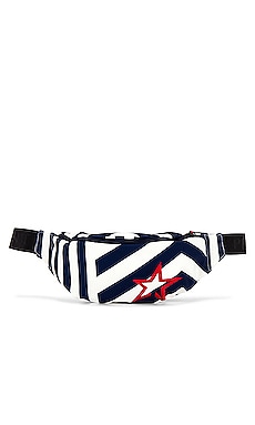 ПОЯСНАЯ СУМКА FOLDED CHEVRON Perfect Moment $190 