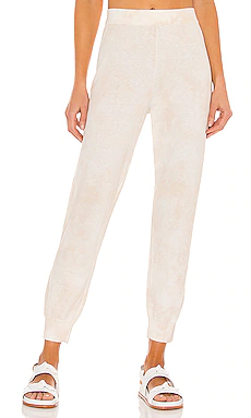 ДЖОГГЕРЫ ESSENTIAL Sanctuary $50 