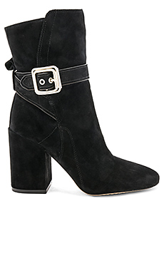 САПОГИ НА КАБЛУКЕ DAMEFARIS Vince Camuto $105 